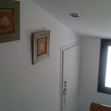Atico En Centro 아파트 *