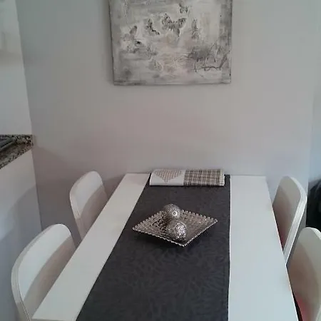 Atico En Centro Apartment *